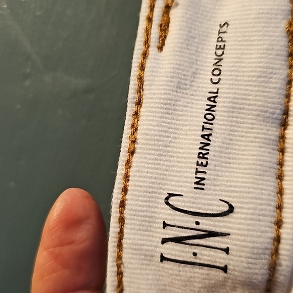 I.N.C. DENIM HIGH‎ RISEWIDE LEG CROP Women's Cream Jeans. 10/30. FRAYED HEM - Picture 10 of 11